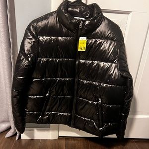 Cute Puffy jacket! nice for the summer and winter!
